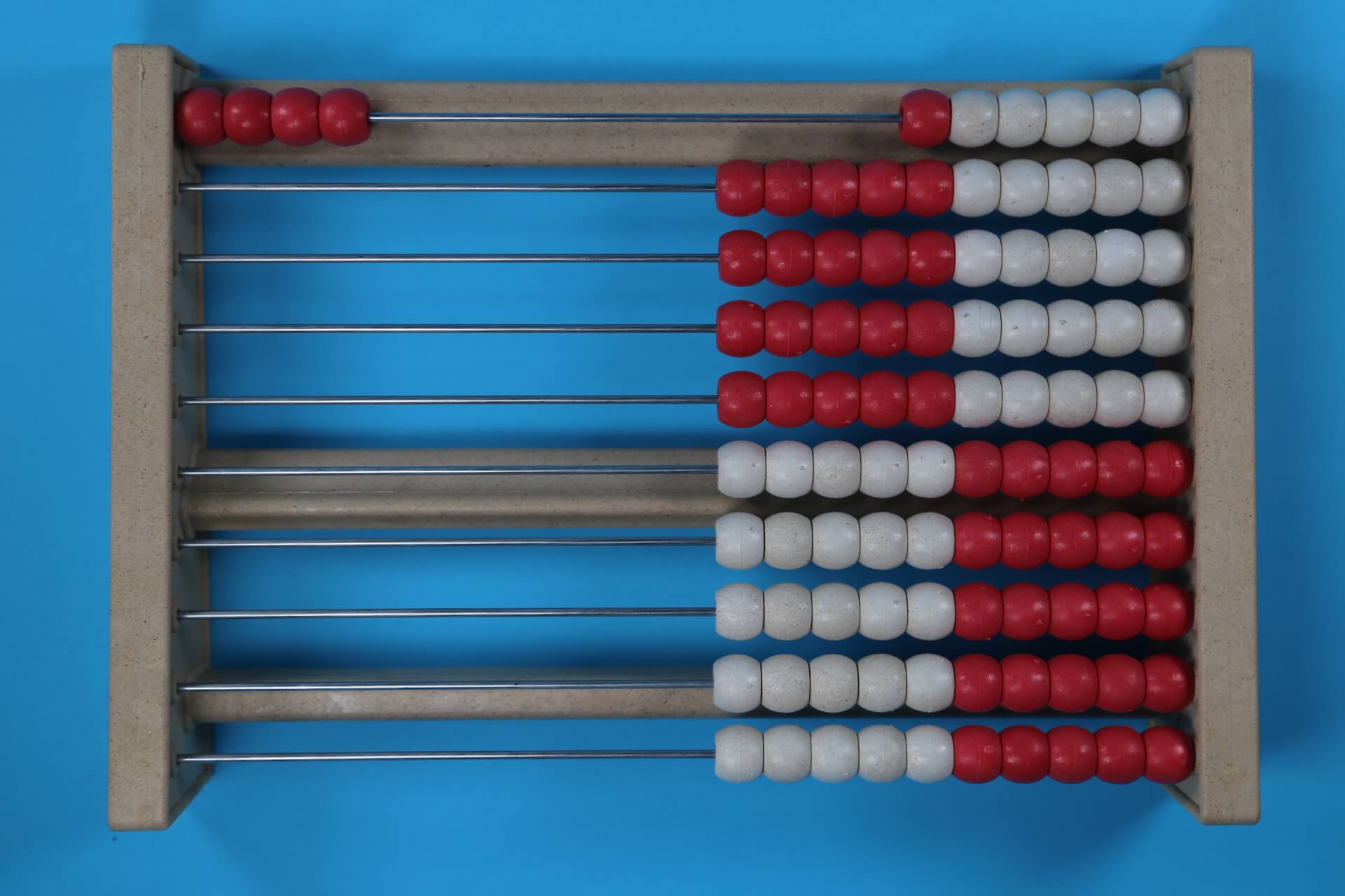 4 beads on a 100 bead rekenrek
